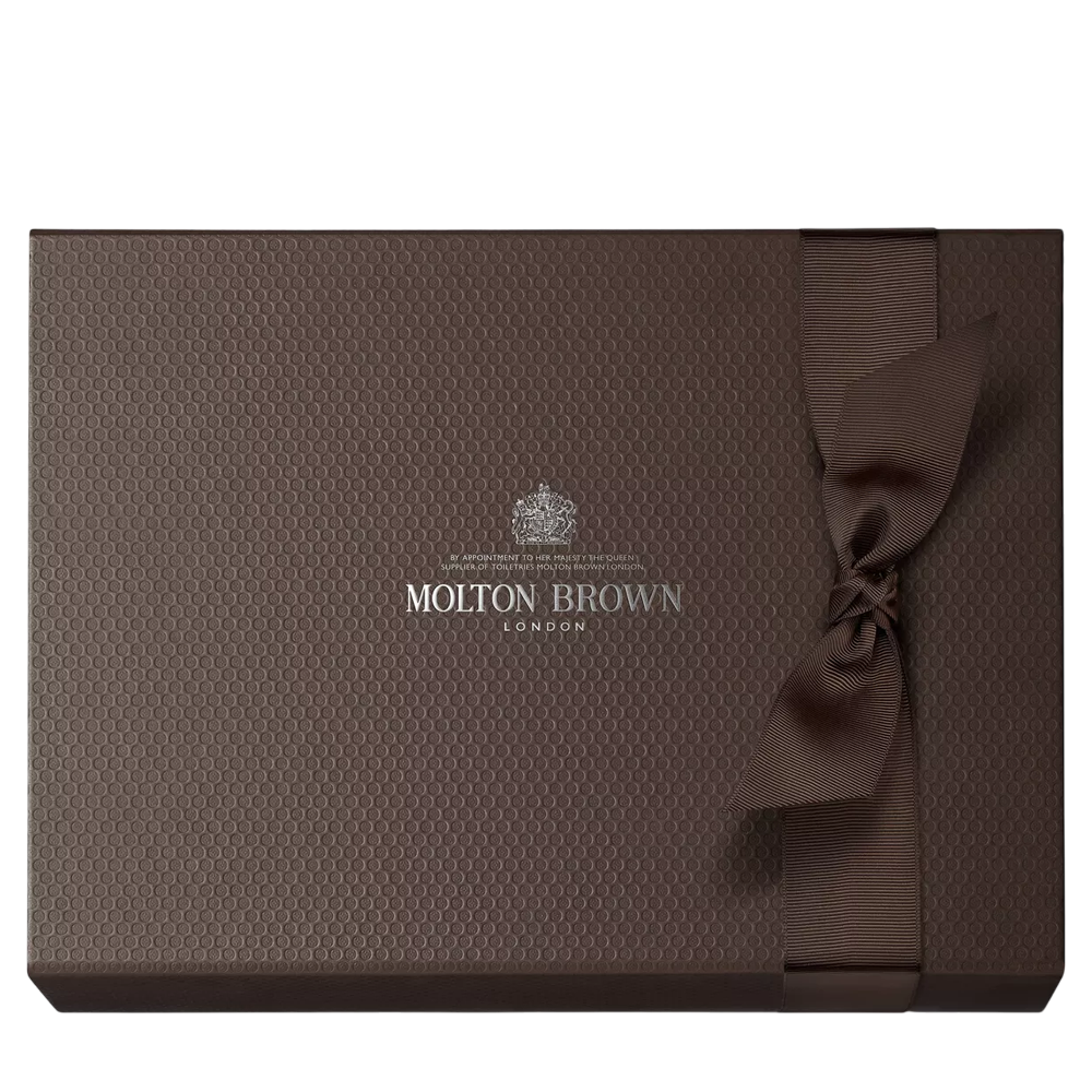 MOLTON BROWN Woody Body Care Gift Set - Подарунковий набір для догляду за тілом - фото №1 MOLTON BROWN Woody Body Care Gift Set - Подарунковий набір для догляду за тілом - фото №1